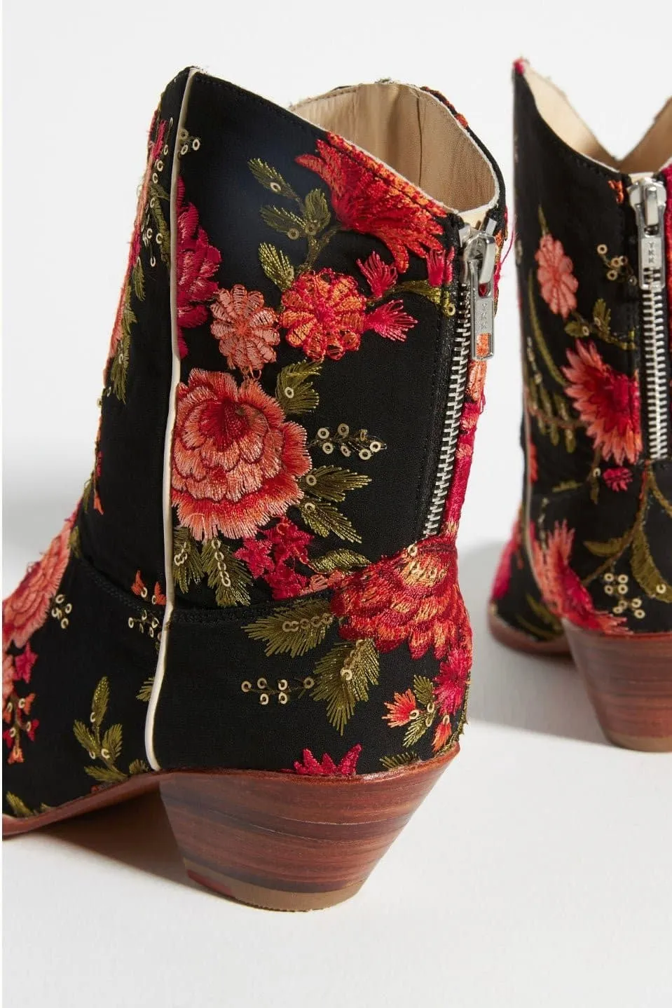 EMBROIDERED WESTERN BOOTS LEILA