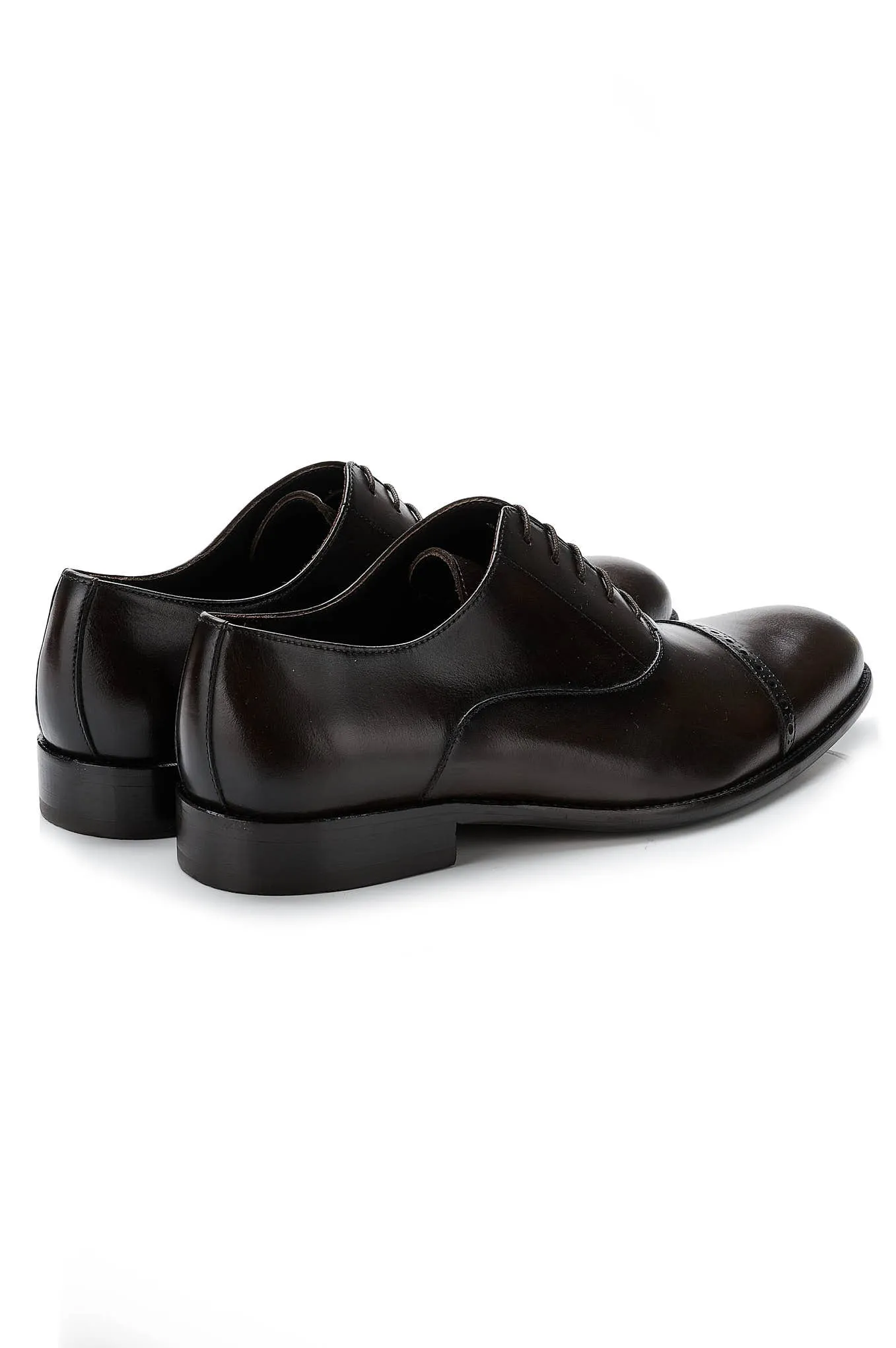 Oxford shoes in leather