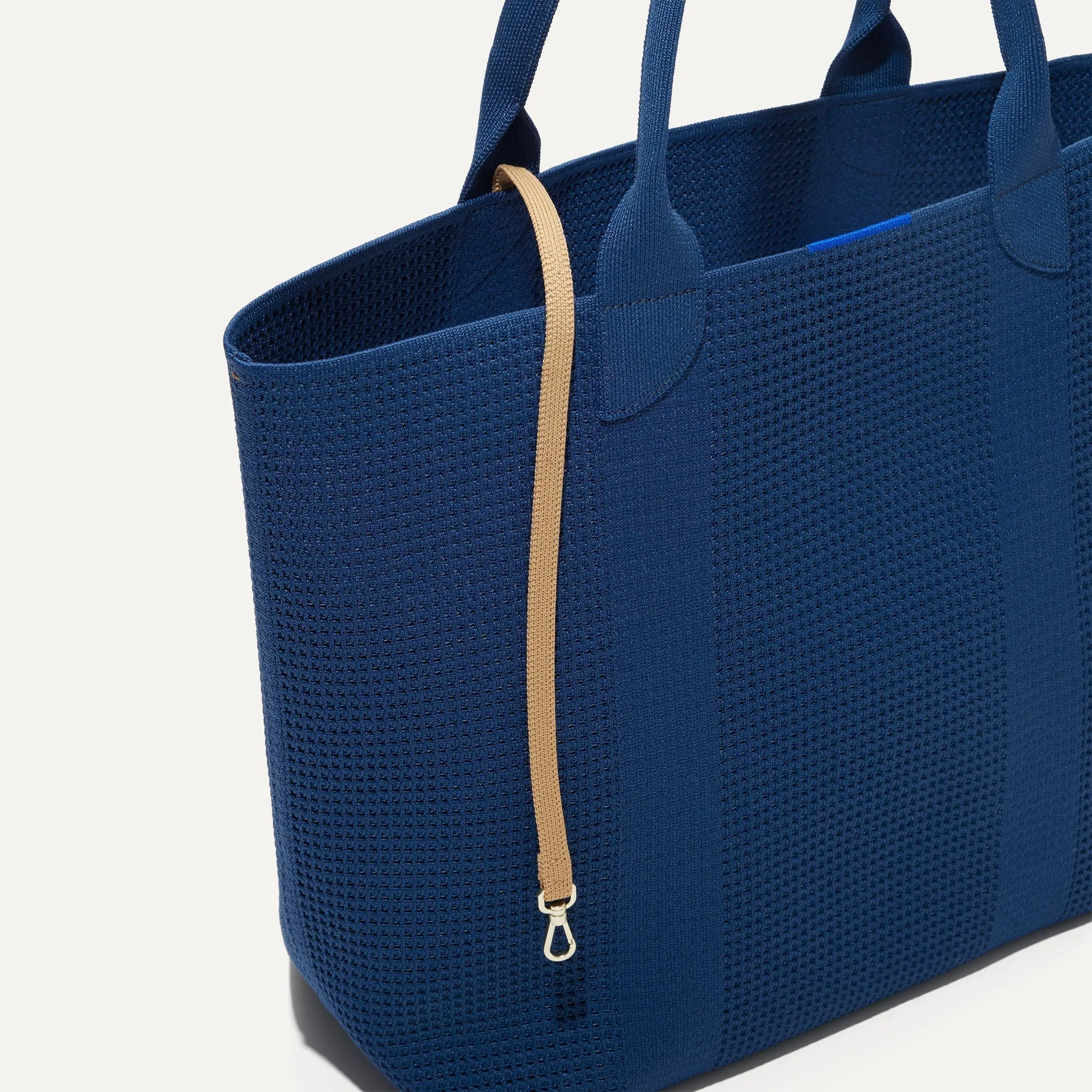 The Lightweight Tote - Ocean Blue